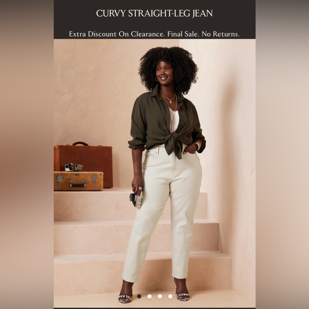 Curvy Ecru jeans